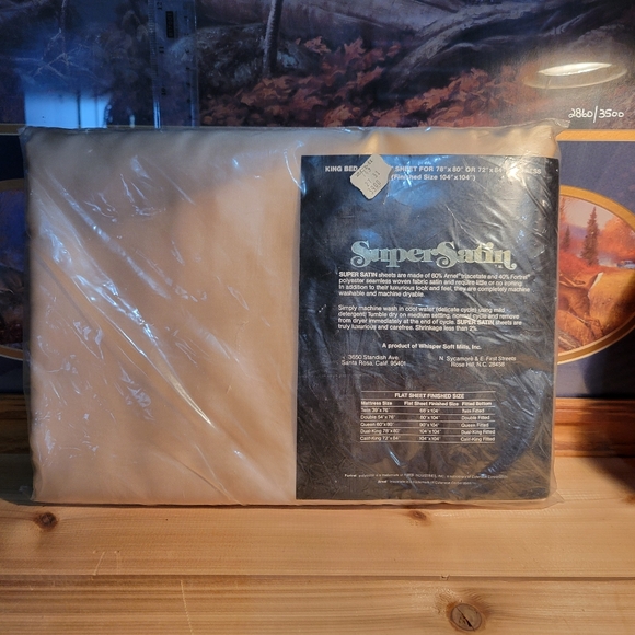 Whisper Soft Mills Super Satin Flat King Sheet - Picture 1 of 6